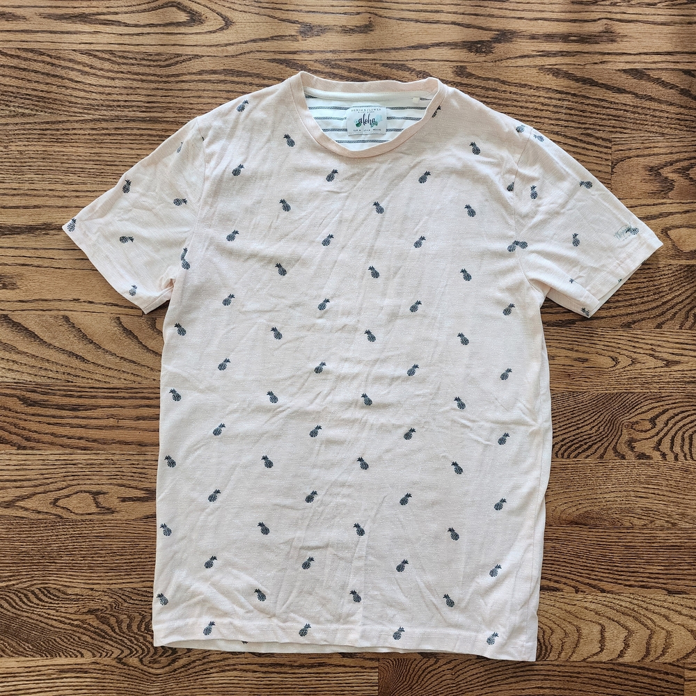 Denim and Flower Men's Medium Pineapple Print Light Pink T-Shirt New
